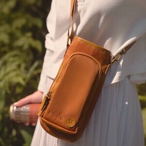Vuori x Bero Brewing limited edition Double Tasty Crossbody Bag Tan NWT